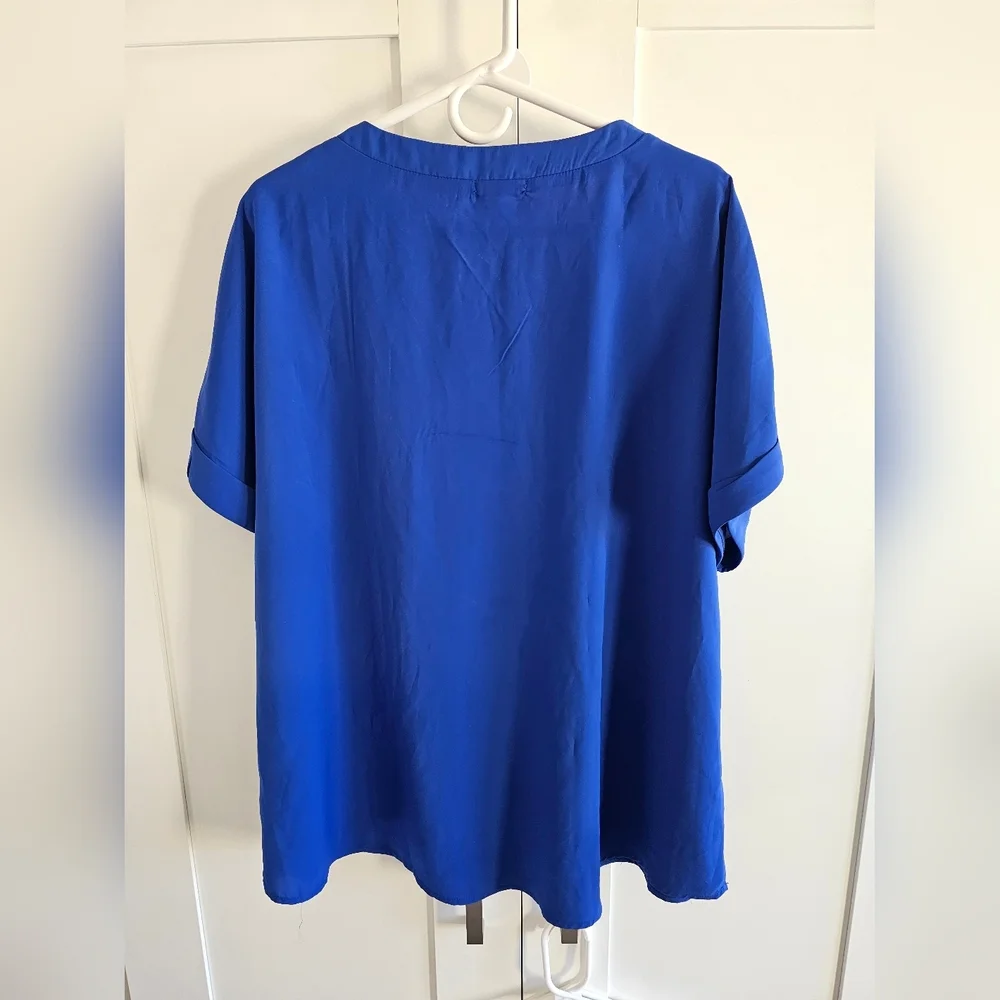 Women's Blue V-Neck Top - Picture 3 of 3